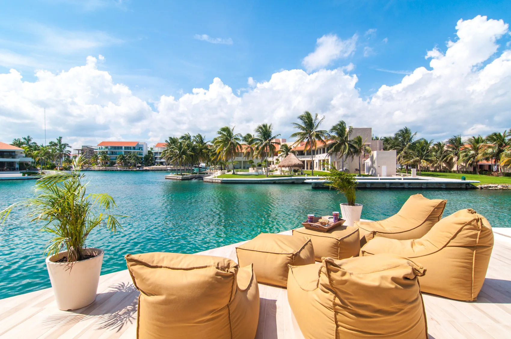 Casa la Torre - Spacious 5 Bedroom Waterfront Luxury photo 2