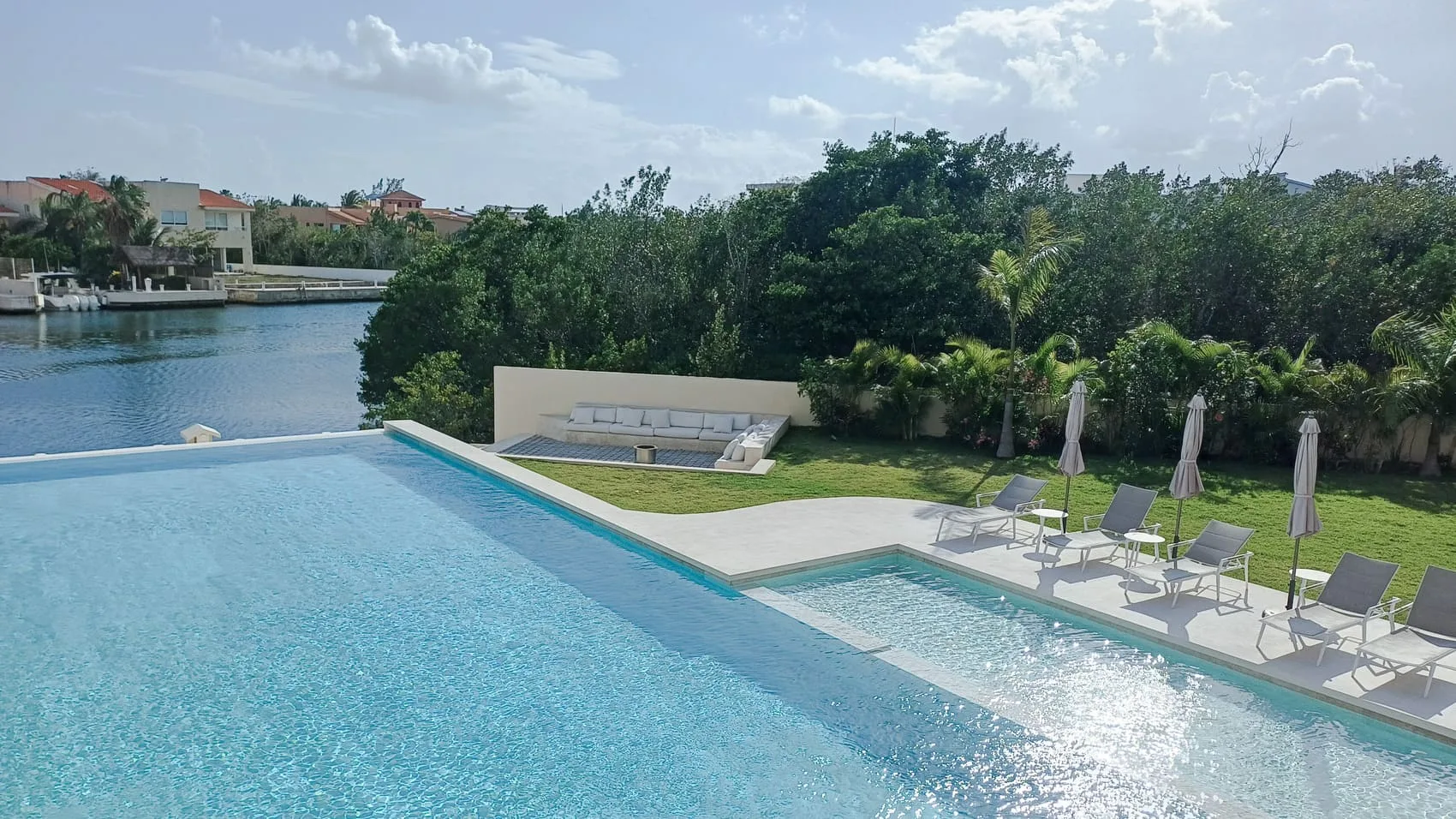 Club Aqua 201 • Modern Elegance on the Marina photo 4