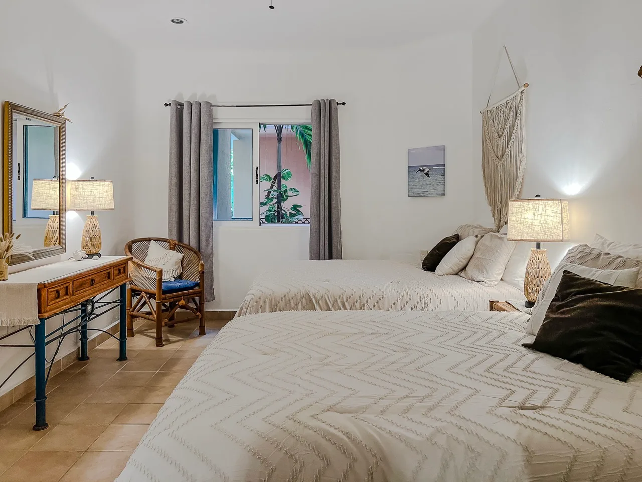 Canal front apartment in one of the best areas photo 3