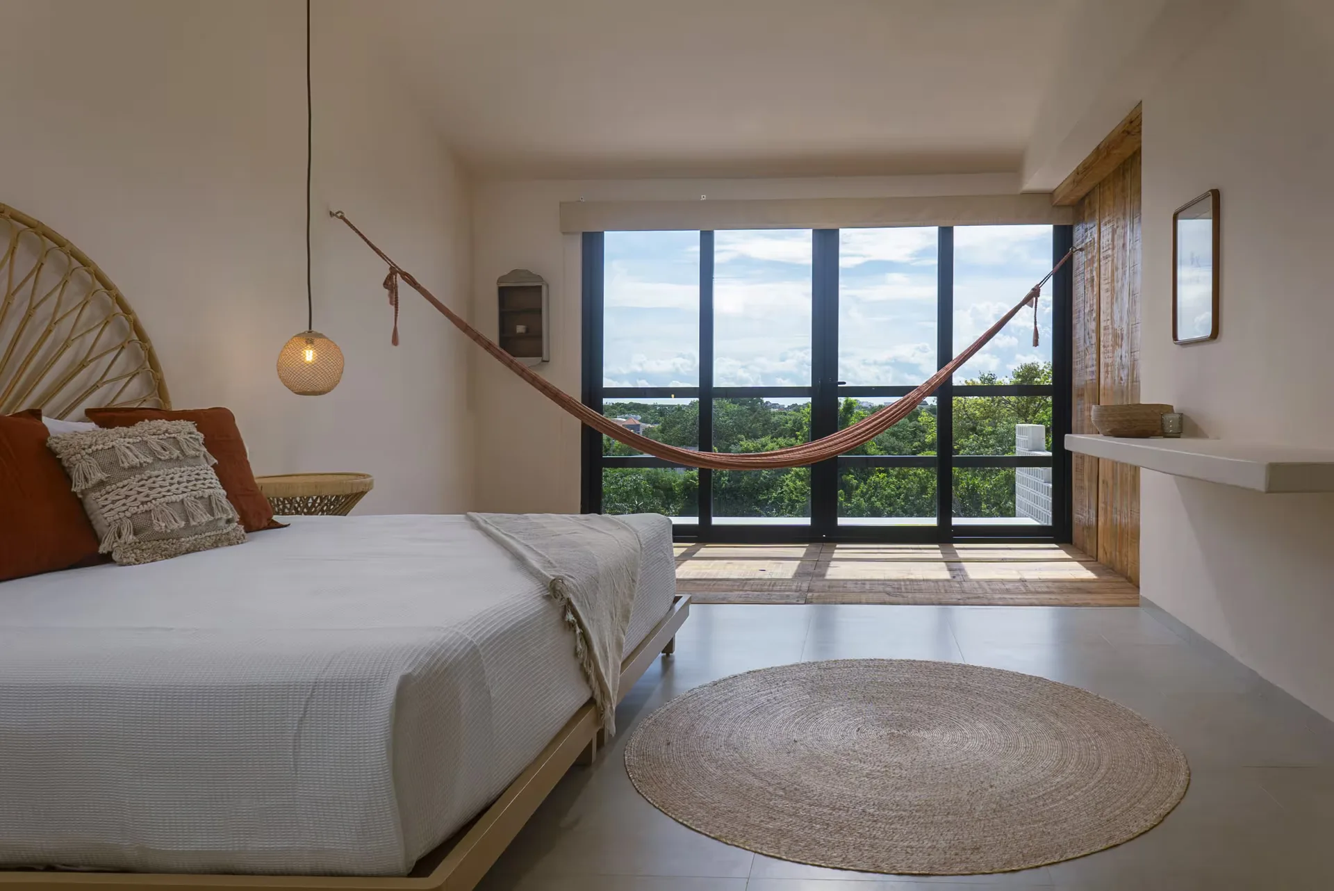 2 Level Penthouse-2 Bed/ 2 Bath with Rooftop Pool and Golf Course View (302) (copy) photo 3
