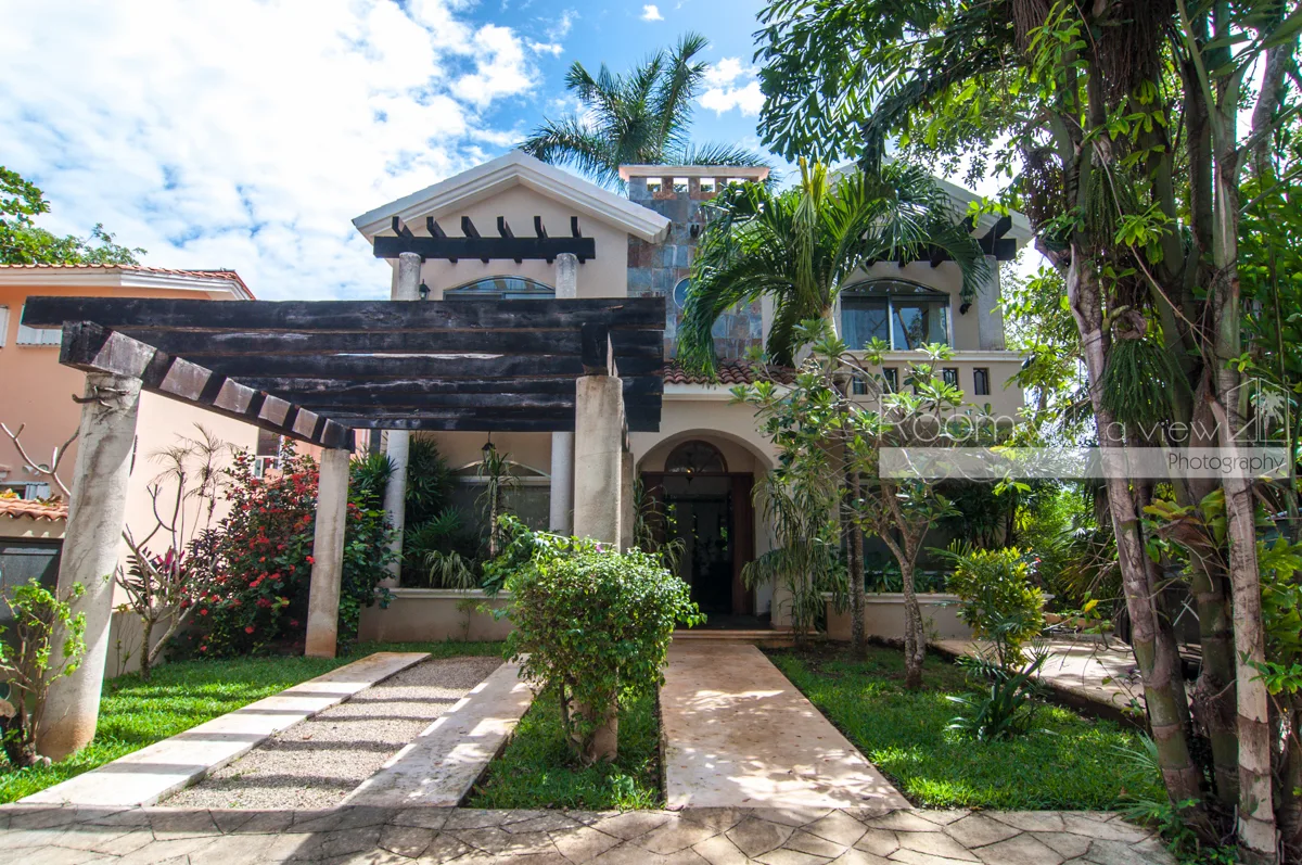 Villa Arbol – Beautiful Home for Sale in Puerto Aventuras photo 1