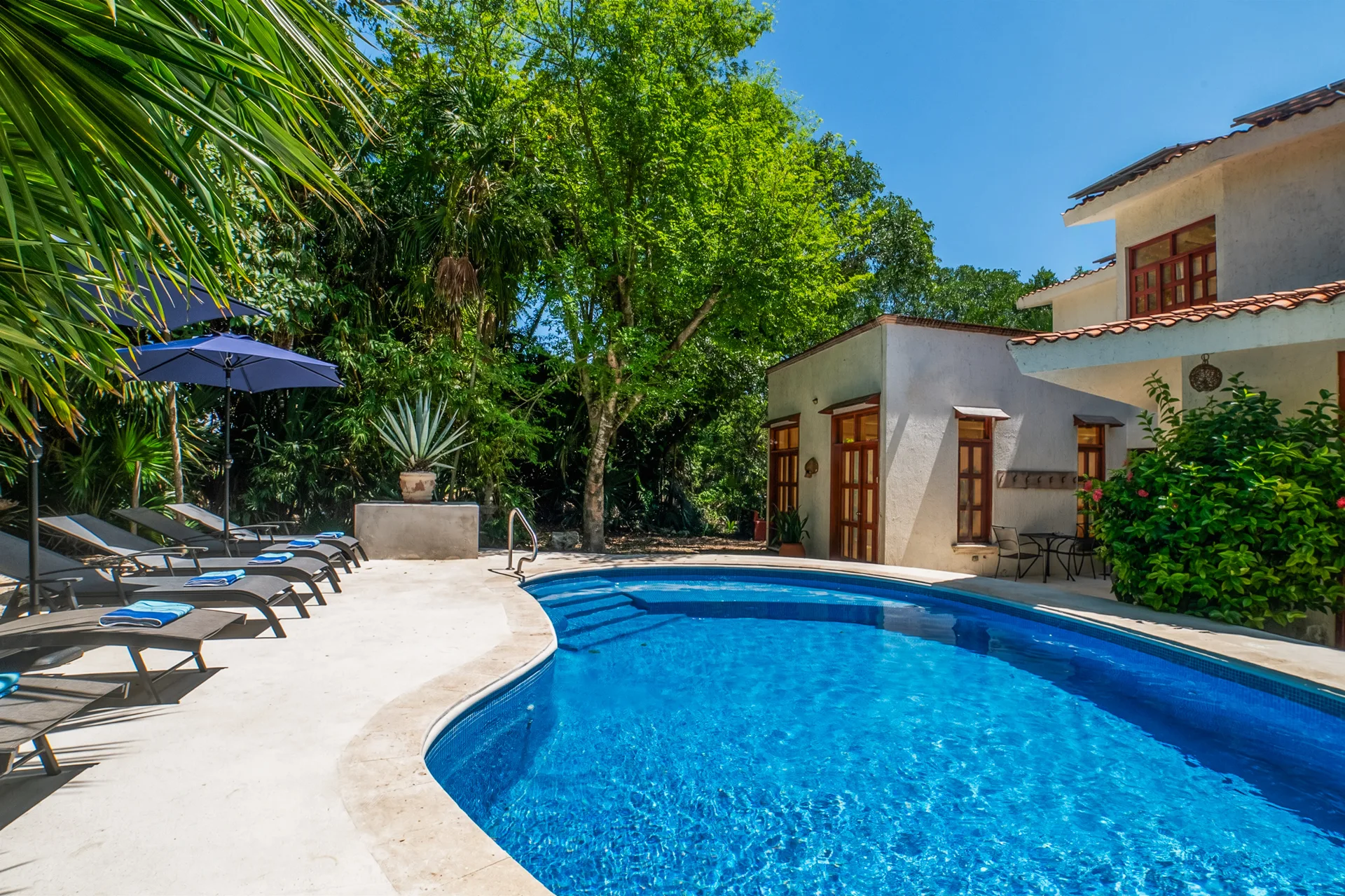 Luxury Mexican Hacienda • Private Pool • Sleeps 9 photo 1
