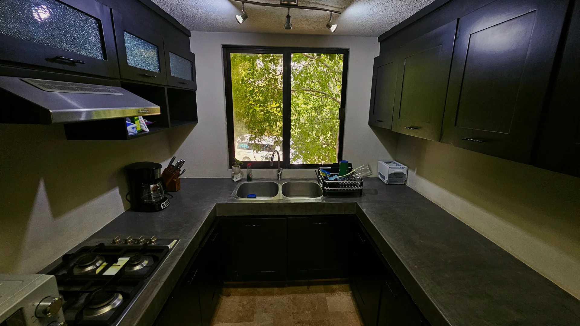 3 Bedroom with Direct Access to the Canal photo 4