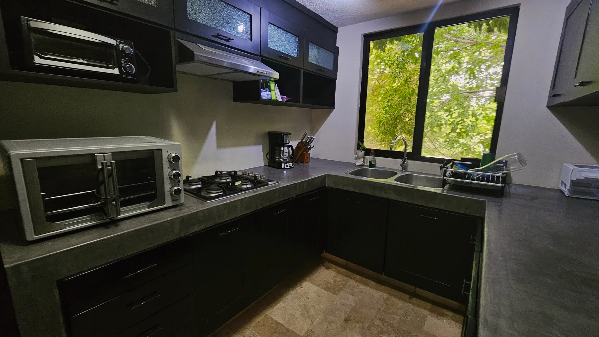 3 Bedroom with Direct Access to the Canal photo 3