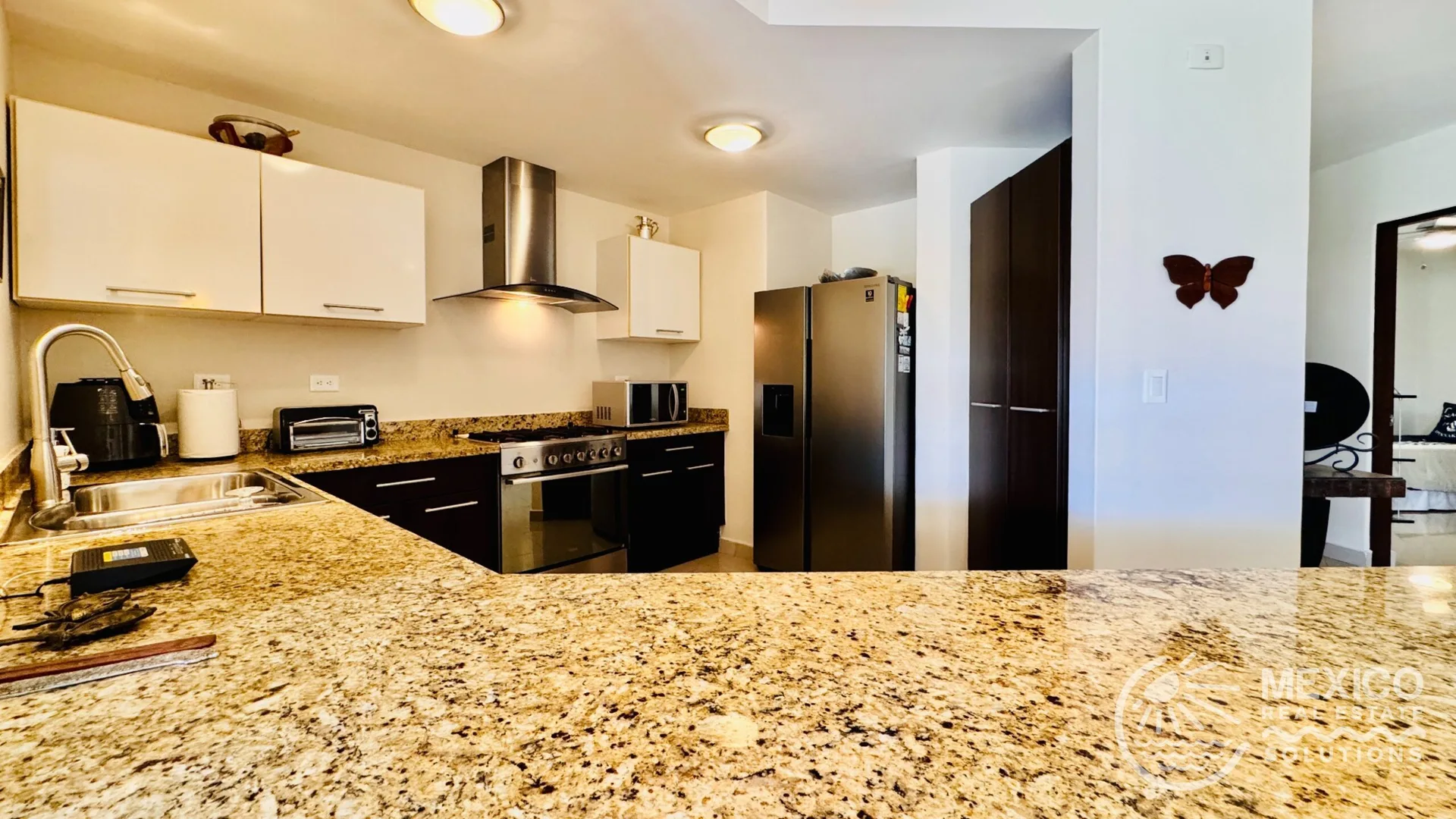 Turnkey 2-Bedroom Condo with Huge Terrace in Puerto Aventuras photo 3