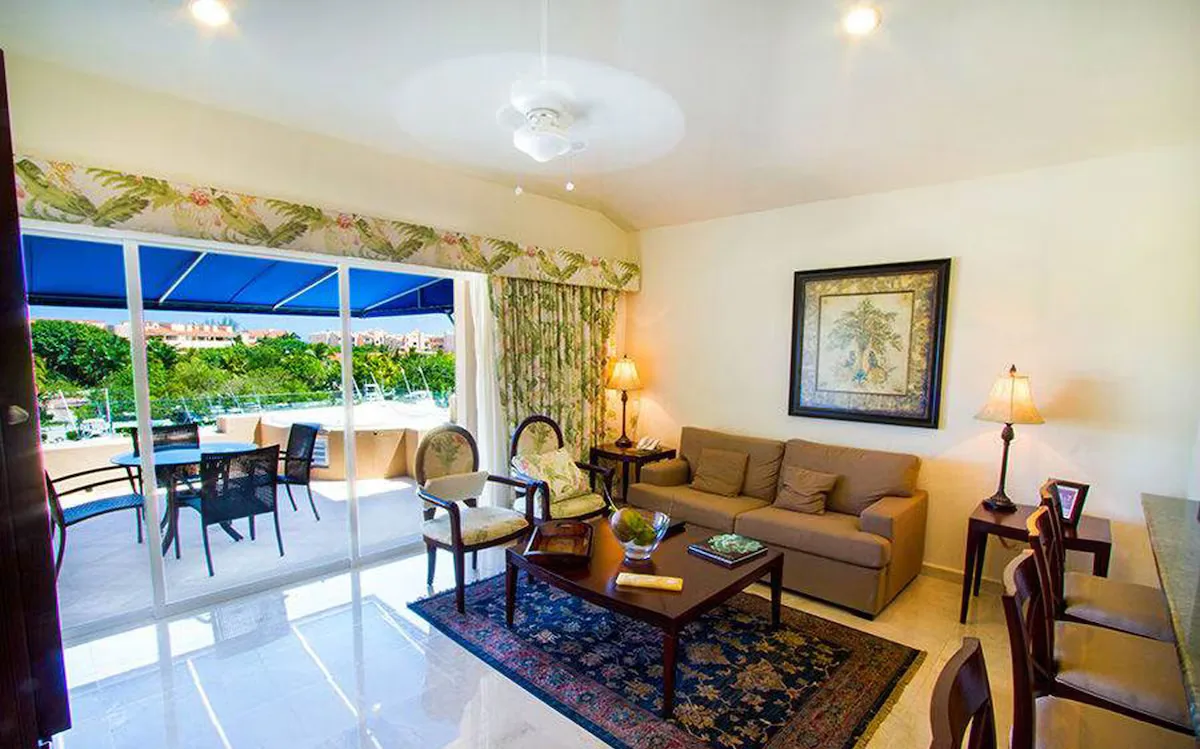 Portobello Condos - 3 Bed / 3 Bath - Ground Floor with Canal Views photo 2